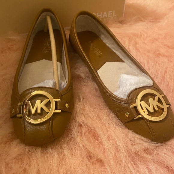 Woman's designer shoes - Picture 10 of 16